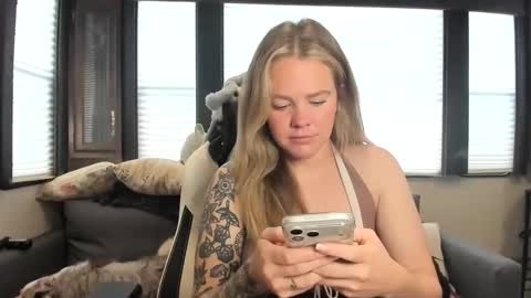 Kitty Kat online show from 04/21/26, 08:01