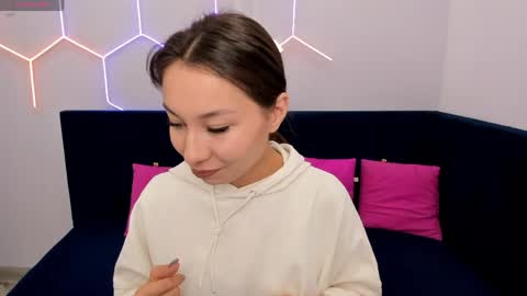 kat__cat online show from 04/09/26, 12:43