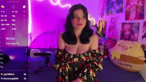 Snapshot of kat__sweet chatting on 06/05/26, 06:52 kat__sweet online show from 06/05/26, 06:52