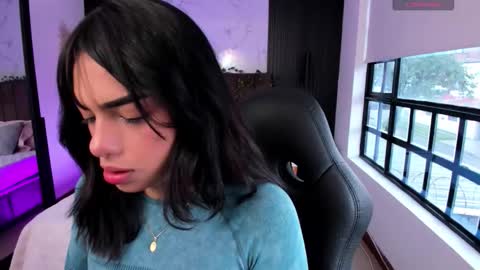 Snapshot of kat_blake chatting on 12/01/25, 09:09 kat_blake online show from 12/01/25, 09:09