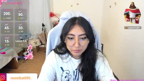 Snapshot of kat_ly_chan chatting on 01/29/25, 03:58 Kat       online show from 01/29/25, 03:58