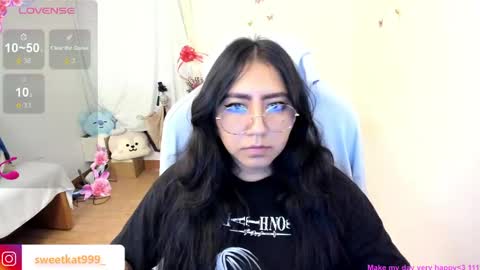 Snapshot of kat_ly_chan chatting on 02/18/25, 02:38 Kat       online show from 02/18/25, 02:38