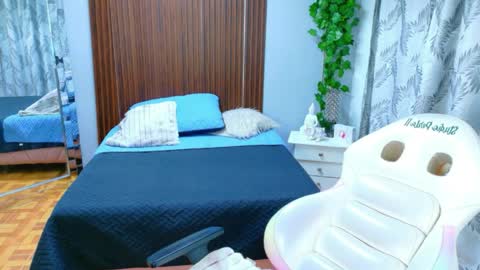 kate online show from 04/09/26, 08:36