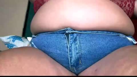 Snapshot of kataleyabig69 chatting on 11/23/25, 09:58 katele online show from 11/23/25, 09:58