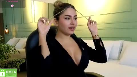 Kat online show from 11/13/25, 11:53