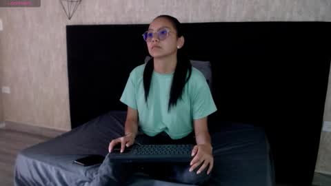 Katalina online show from 11/14/25, 01:54