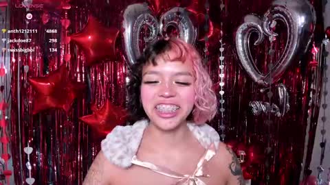 Snapshot of katalina_garcia chatting on 02/19/25, 03:06 Kata Garcia online show from 02/19/25, 03:06