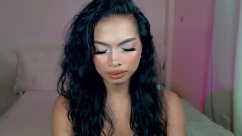 Snapshot of katalina_rouge chatting on 07/06/26, 11:40 IVY JANE online show from 07/06/26, 11:40