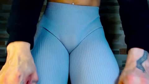 katalinaferreirax online show from 03/12/25, 01:03