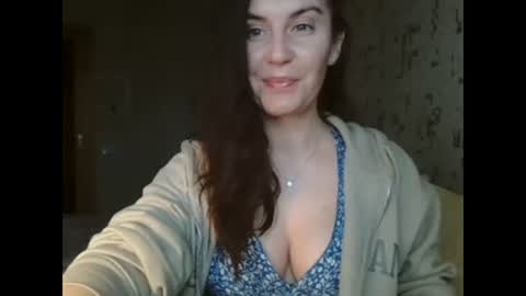 Snapshot of katalinaqe chatting on 11/15/25, 06:00 KatalinaQE online show from 11/15/25, 06:00