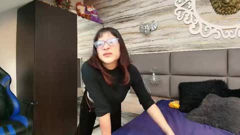   online show from 04/29/26, 09:43