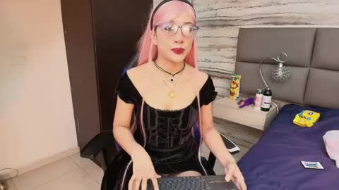   online show from 05/10/26, 09:31
