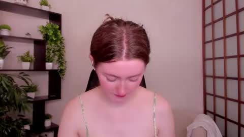 Snapshot of kate_cuddle chatting on 06/30/26, 02:45 Kate online show from 06/30/26, 02:45