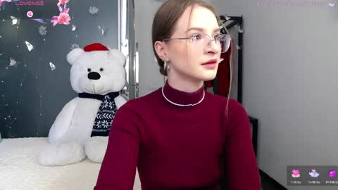 Snapshot of kate_jonson chatting on 05/13/26, 06:55 .Be kind and gentle with me and I will do my best for you. online show from 05/13/26, 06:55