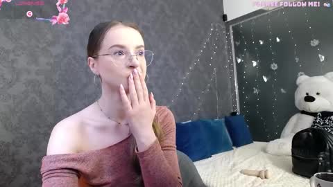 Snapshot of kate_jonson chatting on 06/02/26, 06:37 .Be kind and gentle with me and I will do my best for you. online show from 06/02/26, 06:37