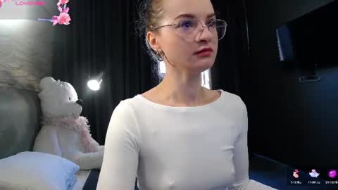 Snapshot of kate_jonson chatting on 06/16/26, 07:11 .Be kind and gentle with me and I will do my best for you. online show from 06/16/26, 07:11