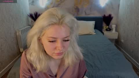 Kate online show from 02/17/26, 01:13