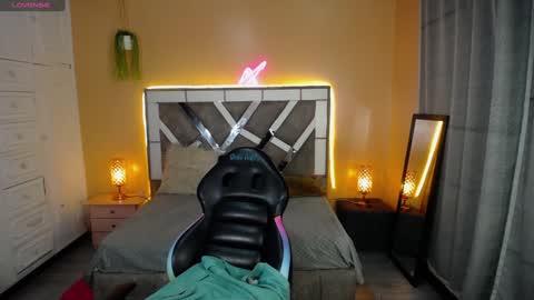 Snapshot of kate_lawrence_ chatting on 01/03/25, 07:06 kate_lawrence_ online show from 01/03/25, 07:06