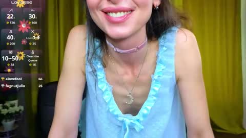 Snapshot of kate_millersi chatting on 04/28/26, 10:42 Kare online show from 04/28/26, 10:42
