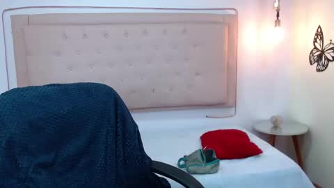 kate online show from 11/06/25, 03:07