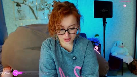 Snapshot of kate_picture chatting on 12/19/24, 02:34 Kate online show from 12/19/24, 02:34