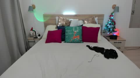 kate_redgar online show from 01/15/26, 01:37