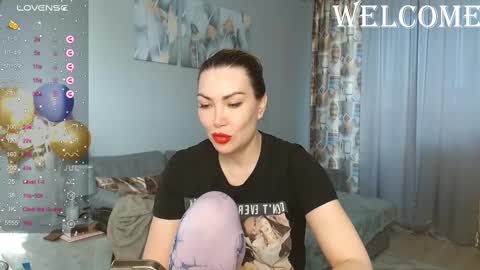 Snapshot of kate_space chatting on 03/08/25, 05:07 Therapist online show from 03/08/25, 05:07