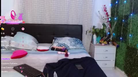 kateangelly online show from 09/19/25, 03:19