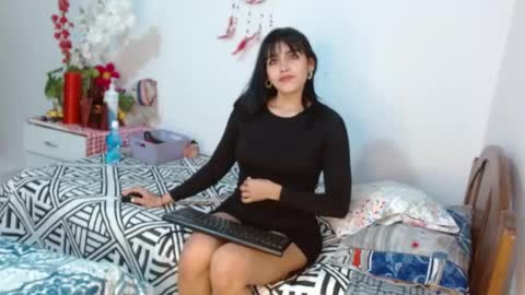 Snapshot of kateangelly chatting on 04/19/26, 01:16 kateangelly online show from 04/19/26, 01:16