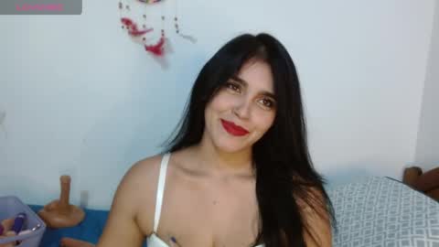 Snapshot of kateangelly chatting on 05/15/26, 09:11 kateangelly online show from 05/15/26, 09:11