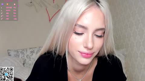 Snapshot of katebremar chatting on 02/17/25, 12:10 online show from 02/17/25, 12:10