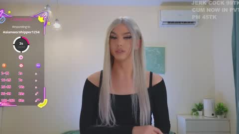 Snapshot of katebxtch chatting on 09/10/25, 07:47 Kate online show from 09/10/25, 07:47