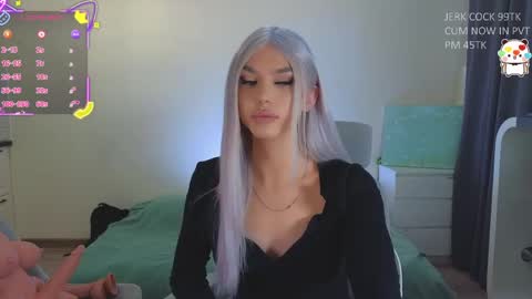 Kate online show from 04/18/26, 07:40