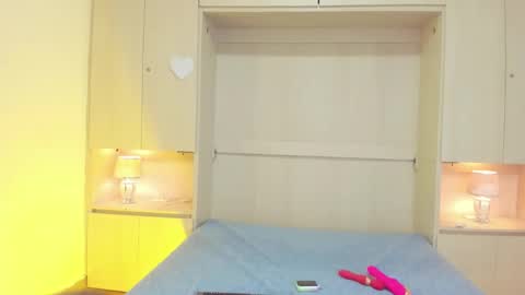 Snapshot of katecoopper chatting on 03/01/26, 04:03 katecoopper online show from 03/01/26, 04:03