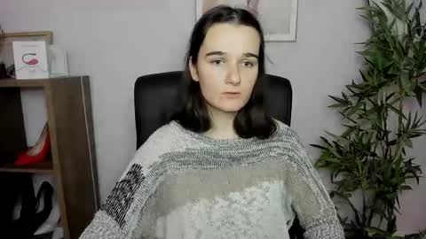 Snapshot of katedesire chatting on 12/07/24, 11:07 Kate  online show from 12/07/24, 11:07