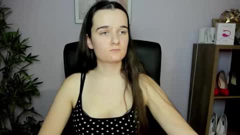 Snapshot of katedesire chatting on 01/12/25, 04:29 Kate  online show from 01/12/25, 04:29