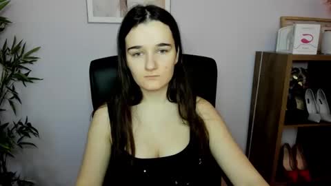 Snapshot of katedesire chatting on 02/09/25, 07:27 Kate  online show from 02/09/25, 07:27