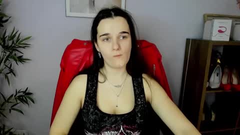 Snapshot of katedesire chatting on 02/23/25, 10:39 Kate  online show from 02/23/25, 10:39