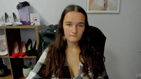 Snapshot of katedesire chatting on 09/15/25, 02:06 Kate  online show from 09/15/25, 02:06