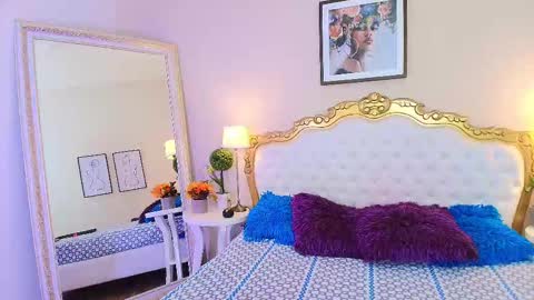 katee Martinez online show from 11/04/25, 07:46