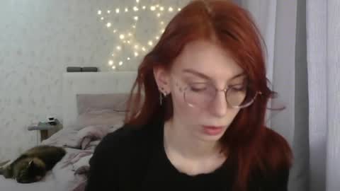 Snapshot of katekalen chatting on 04/05/26, 05:26 Kate Bunny online show from 04/05/26, 05:26