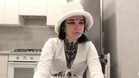 Milana online show from 01/09/26, 07:11