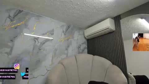 Im Katherine but call me Kate  online show from 09/14/25, 12:15