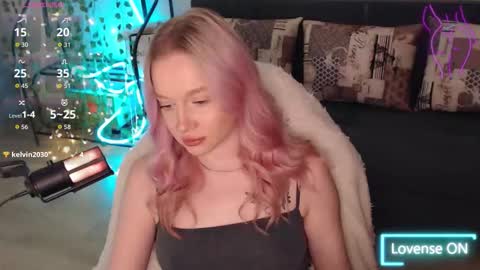 Snapshot of katerinaxvold chatting on 10/03/25, 12:46 Lisa online show from 10/03/25, 12:46