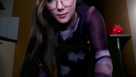 Snapshot of katerosen chatting on 11/07/25, 07:14 KATE online show from 11/07/25, 07:14