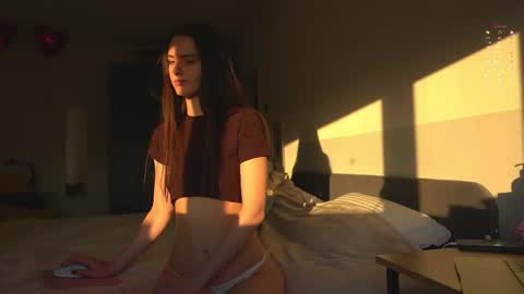 katesee online show from 02/18/26, 02:02