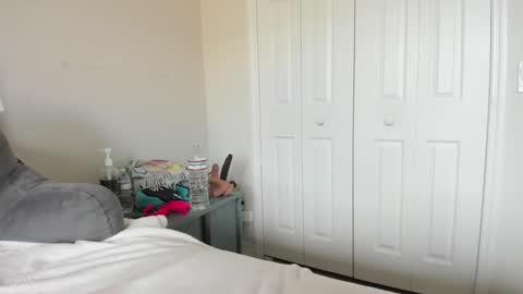 Kates Kurves online show from 12/18/25, 02:23