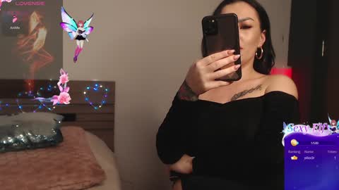 KateyRiva online show from 01/16/25, 09:51