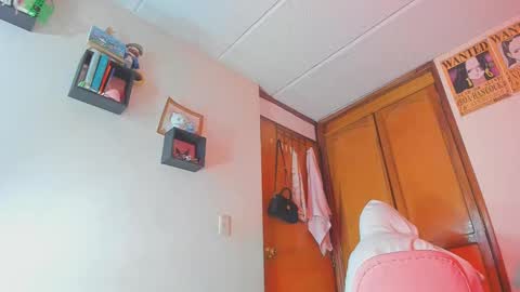 Katerine online show from 12/16/24, 07:04