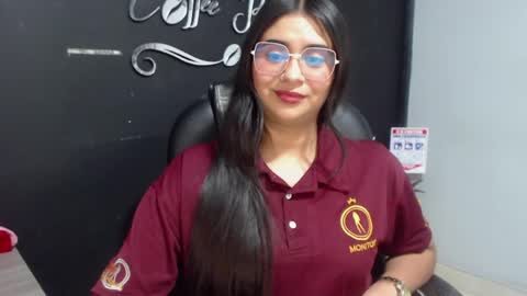 Call me Lau  online show from 05/05/26, 09:45